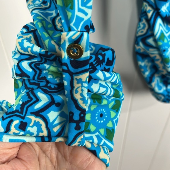 AmberNoonII Womens Swim Top M Turquoise Navy 1/2 Zip Front Thumb Hole Outdoors - Picture 6 of 13